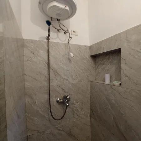 Апартаменты Agroni