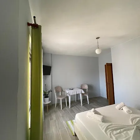 Apartment Agroni *